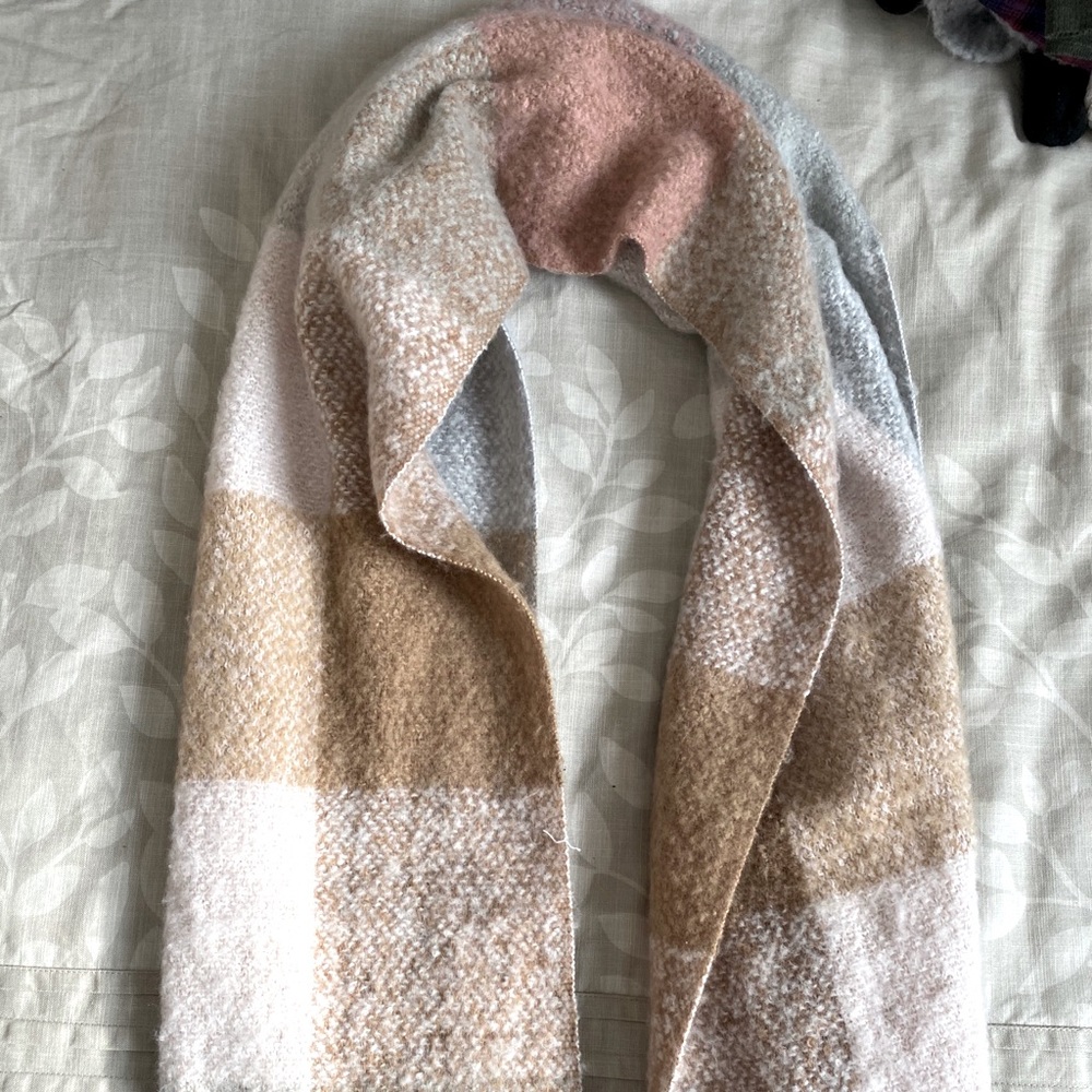 Scarf - Picture 2 of 2